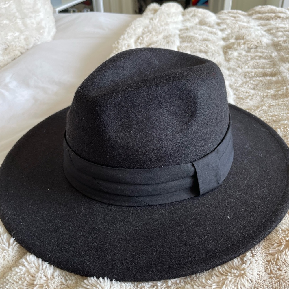 Black hat - Picture 2 of 5